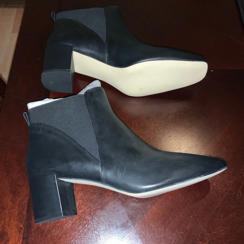 Boot. Size 10M - Picture 1 of 4